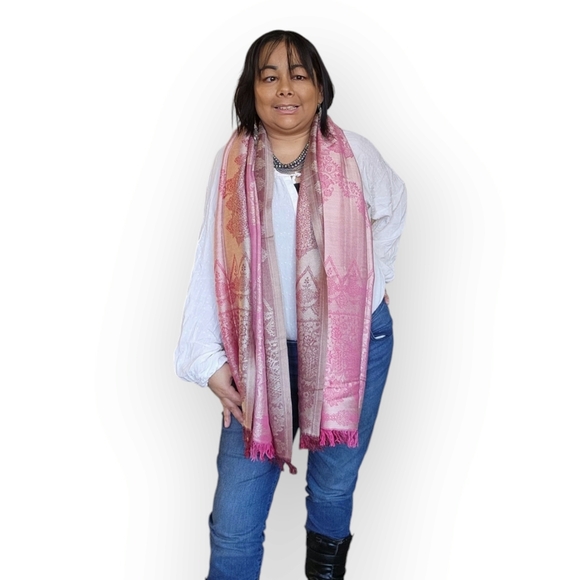 WOMENS PINK FLORAL SHOWL SCARF WITH FRINGES - Picture 2 of 10